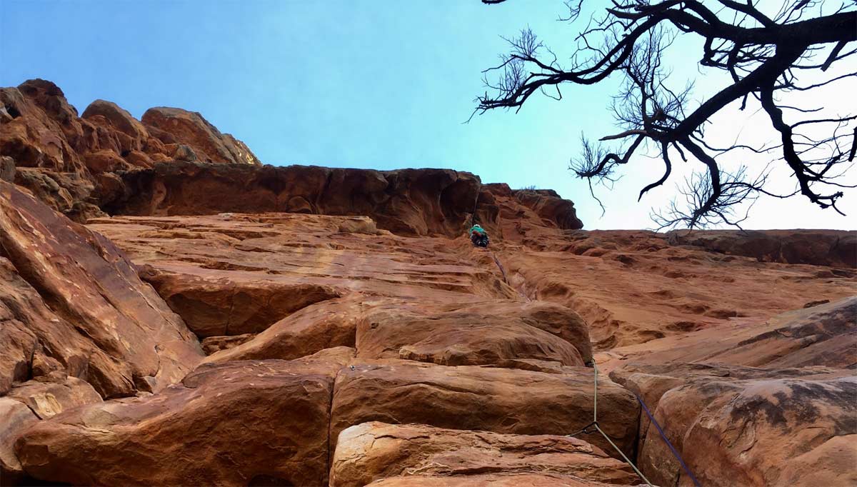 Climbing – Natural Surfaces – Top Rope